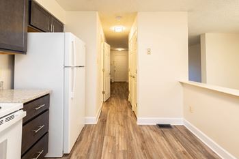Kitchens With Ample Storage at Village of Pine Run Apartments & Townhomes*, Maryland, 21244